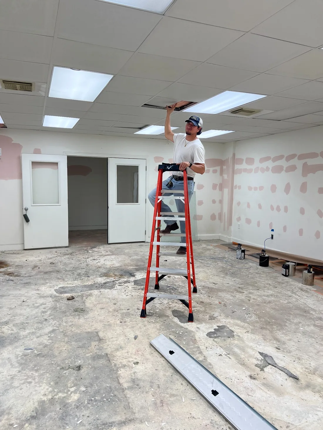 Finished Cat6 wall data drop